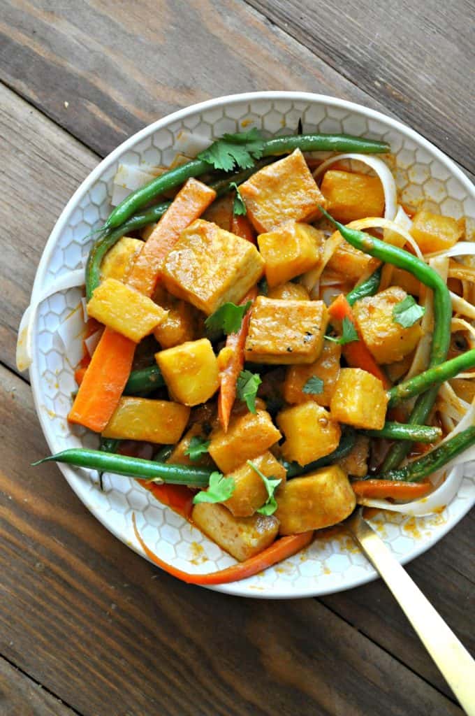 Vegan Pineapple Tofu Curry - Rabbit and Wolves